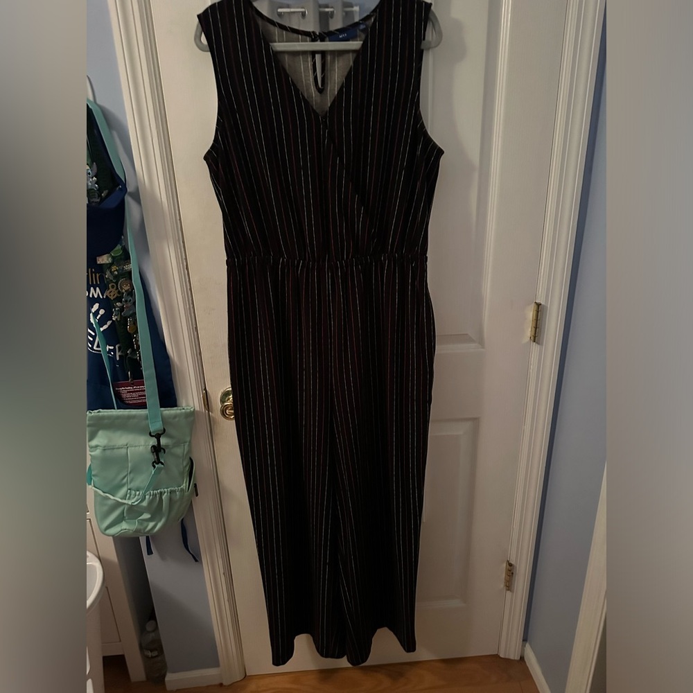 Elegant Black Striped Women's Jumpsuit